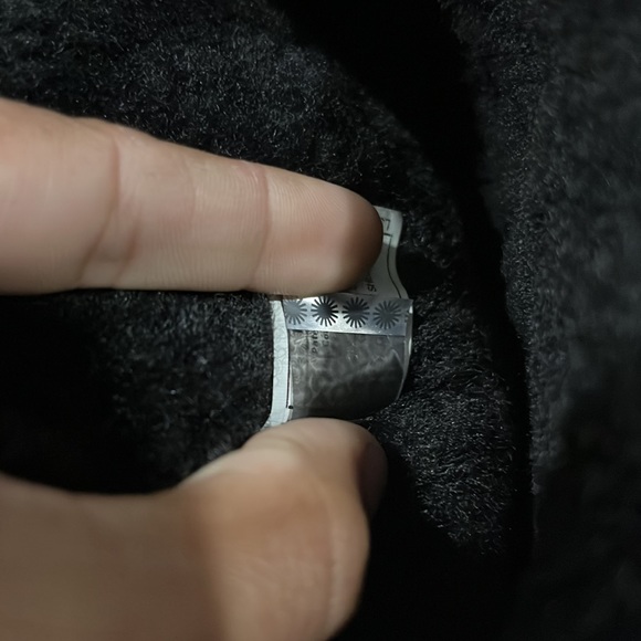 Uggs M classic short authentic with box size 10 where a couple of times - Picture 5 of 8